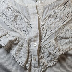 Gimmicks Top Blouse Womens  Sz. Large Cream Crochet Lace Sheer Details  Boho
